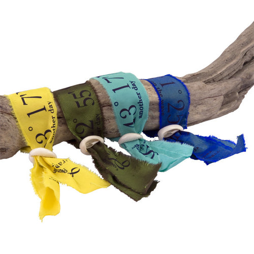 Surf Bracelets beach friendship bracelets - lauralobdell.com - 1